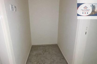 Apartment - 1 - 2 for rent in Blue Tower - Al Majaz 3 - Al Majaz - Sharjah Apartment - 1 - 2 for rent in Blue Tower - Al Majaz 3 - Al Majaz - Sharjah