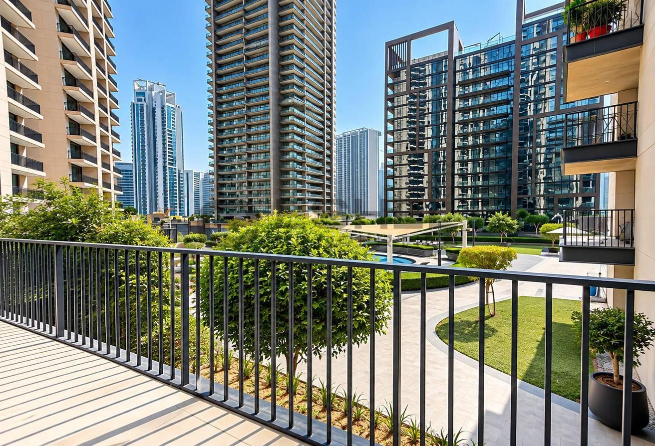 Rare 4 BR Townhouse Apt | BLVD Heights | Downtown