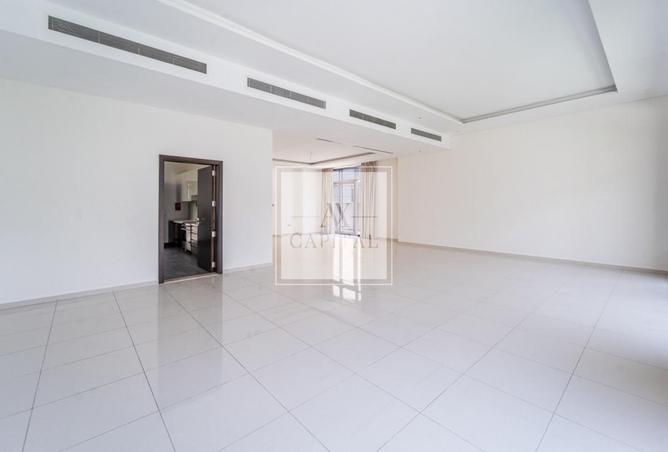 88331332 - Property Image 2
