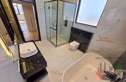 Villa - 5 Bedrooms - 7 Bathrooms for rent in Nad Al Sheba 4 - Nad Al Sheba - Dubai