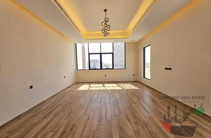 Villa - 5 Bedrooms - 7 Bathrooms for rent in Nad Al Sheba 4 - Nad Al Sheba - Dubai