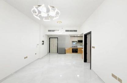 Apartment - 1 Bedroom - 2 Bathrooms for rent in Skyz by Danube - Arjan - Dubai
