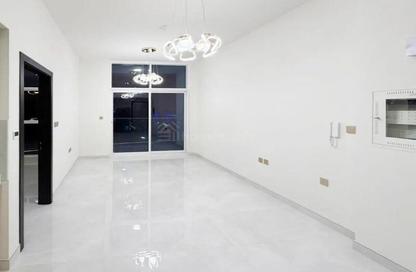 شقة - غرفة نوم - 2 حمامات للايجار في سكايز من دانوب - ارجان - دبي