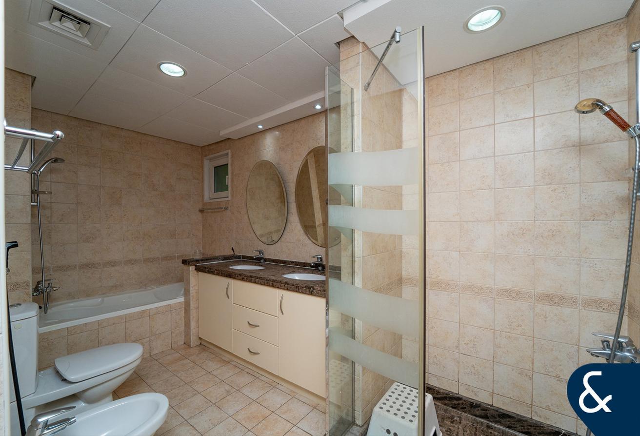 Landscaped Garden | 4 Bed | Quiet Location photo 13