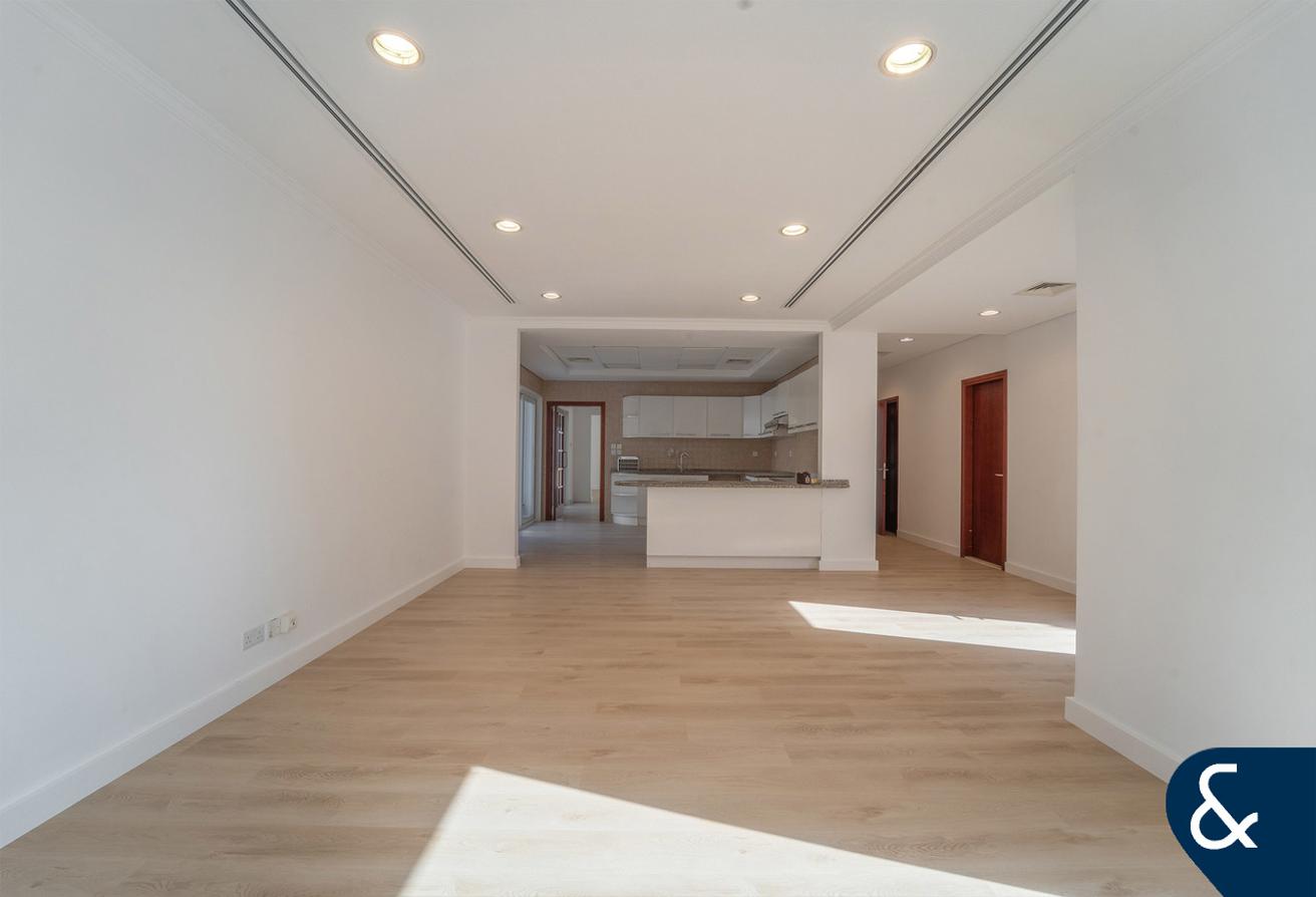 Landscaped Garden | 4 Bed | Quiet Location photo 4