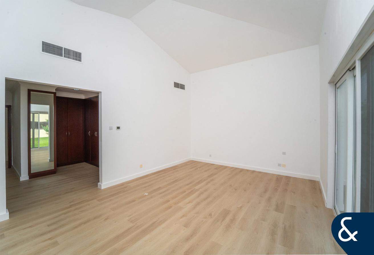 Landscaped Garden | 4 Bed | Quiet Location photo 14