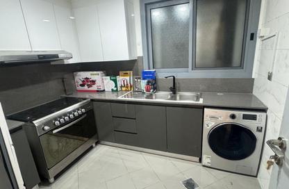 Apartment - 2 Bedrooms - 3 Bathrooms for rent in New Al Taawun Road - Al Taawun - Sharjah