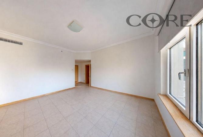 73881645 - Property Image 3