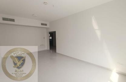 Apartment - 2 Bedrooms - 2 Bathrooms for rent in Muwailih Building - Muwaileh - Sharjah