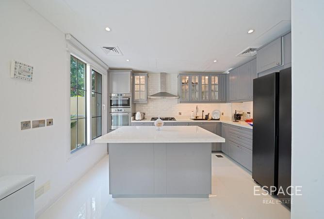 74618892 - Property Image 3