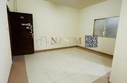 سكن عمال - استوديو - 8 حمامات للايجار في المنطقة الصناعية 11 - المنطقة الصناعية بالشارقة - الشارقة