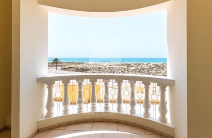 Apartment - Studio - 1 for rent in Royal breeze 2 - Royal Breeze - Al Hamra Village - Ras Al Khaimah