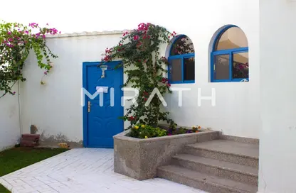 Retail - Studio - 1 Bathroom for rent in Jumeirah 3 Villas - Jumeirah 3 - Jumeirah - Dubai