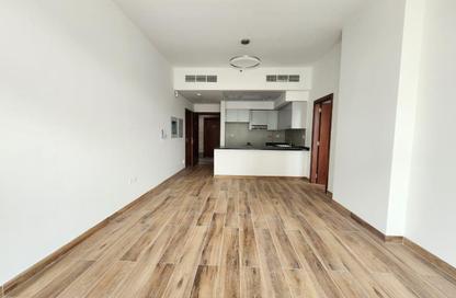 Apartment - 1 Bedroom - 2 Bathrooms for rent in Prestige Building - International City Phase 2 - Al Warsan 4 - Al Warsan - Dubai