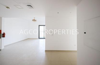 Apartment - 2 - 2 for sale in Hayat Boulevard 2A - Hayat Boulevard 2 - Hayat Boulevard - Town Square - Dubai