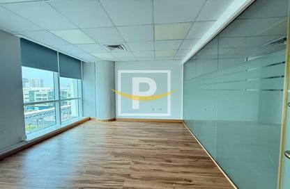 Office Space - Studio - 1 Bathroom for rent in Al Karama - Dubai