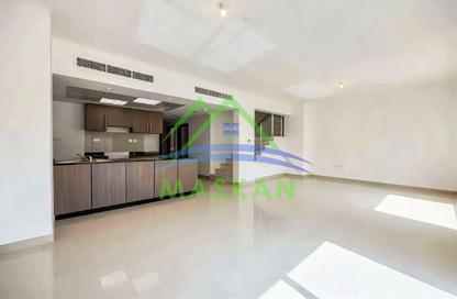 Villa - 3 - 3 for sale in Manazel Al Reef 2 - Al Samha - Abu Dhabi
