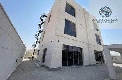 Villa - 6 Bedrooms - 7+ Bathrooms for rent in Al Aweer 1 - Al Aweer - Dubai Villa - 6 Bedrooms - 7+ Bathrooms for rent in Al Aweer 1 - Al Aweer - Dubai