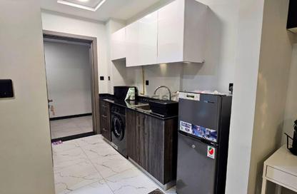 Apartment - 1 Bedroom - 2 Bathrooms for rent in Rukan Tower B - Rukan Tower - Rukan - Dubai