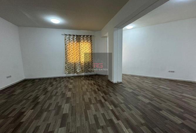 121545432 - Property Image 3