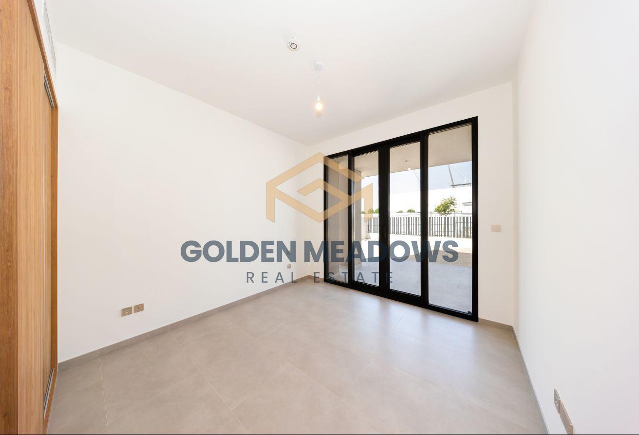 Exclusive Type F | 4 Bed Villa | Landscaped Garden photo 6
