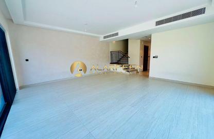 Townhouse - 5 - 6 for rent in Portofino - Damac Lagoons - Dubai