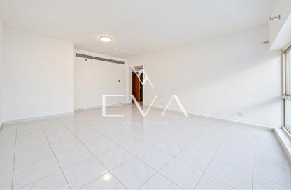 Apartment - 1 - 2 for rent in AAAF 2 Building - Al Mankhool - Bur Dubai - Dubai