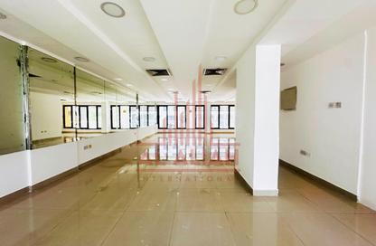 Office Space - Studio - 1 Bathroom for rent in Al Khalidiya - Abu Dhabi