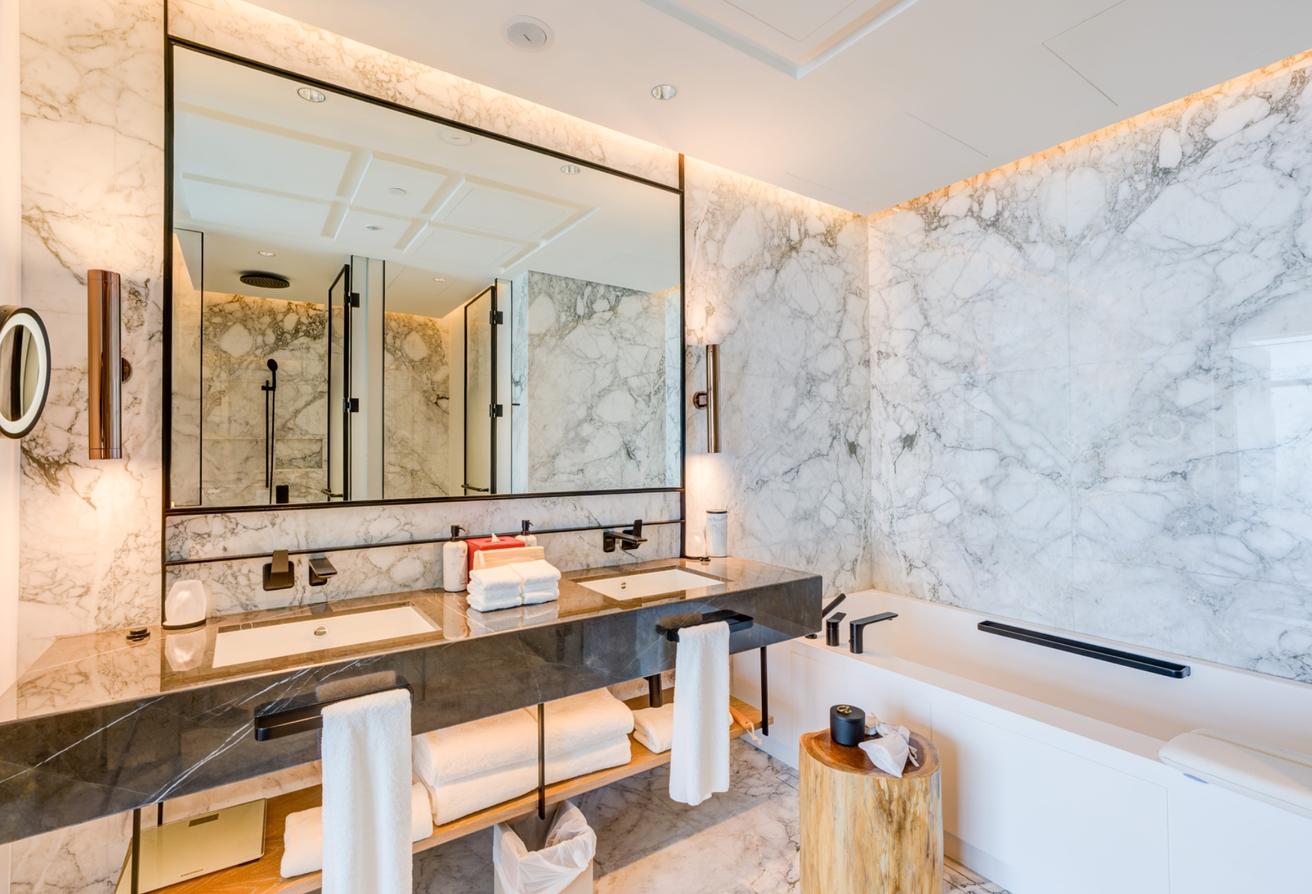 Multiple Units & Views | Serviced |One&Only Zaabel photo 19