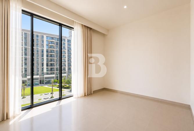 Brand New | Sea and Park View | Sun Filled Unit photo 2