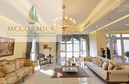فيلا - 6 غرف نوم - 8 حمامات للايجار في فلل البرشاء 3 - البرشاء 3 - البرشاء - دبي