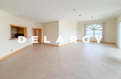 Apartment - 3 Bedrooms - 4 Bathrooms for rent in Al Das - Shoreline Apartments - Palm Jumeirah - Dubai