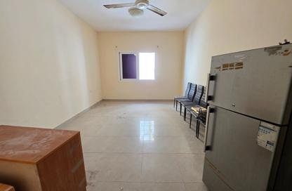 Apartment - Studio - 1 for rent in Fire Station Road - Muwaileh - Sharjah