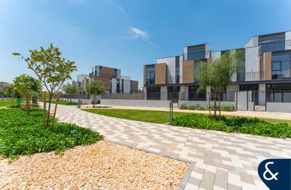 Townhouse - 4 - 4 for sale in Mudon Al ranim 4 - Mudon - Dubai
