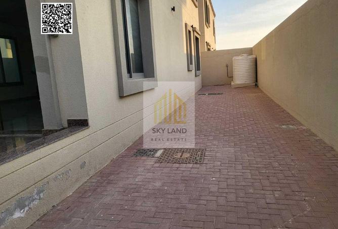 76965809 - Property Image 3