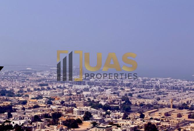 Prestigious location | chiller free | Near Metro
