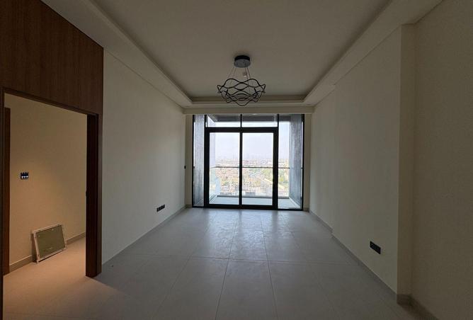 114180600 - Property Image 2
