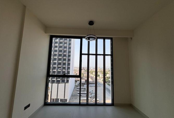114180600 - Property Image 3