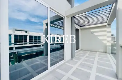 Townhouse - 4 Bedrooms - 4 Bathrooms for rent in District 9 - Jumeirah Park - Dubai