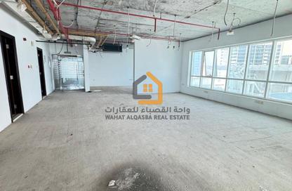 Office Space - Studio - 2 Bathrooms for rent in Business Tower - Al Majaz 2 - Al Majaz - Sharjah