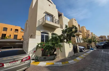 Villa - 5 Bedrooms - 6 Bathrooms for rent in Al Qurm Gardens - Al Qurm - Abu Dhabi