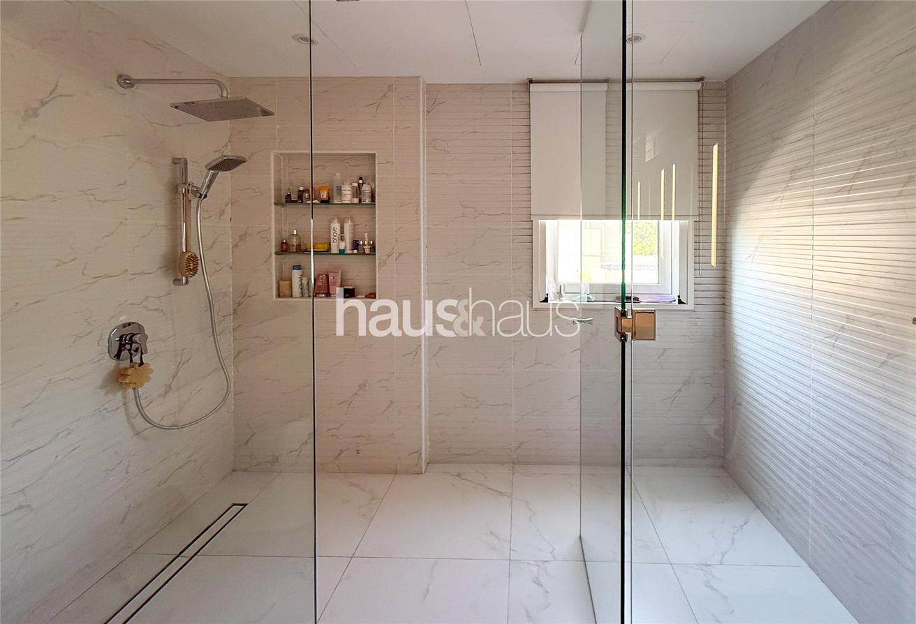 Upgraded | Private Pool | Corner Plot | Extended photo 7