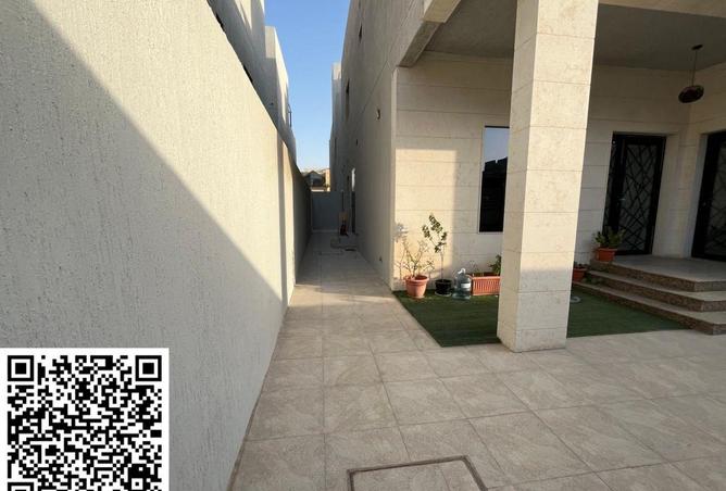 74623998 - Property Image 2