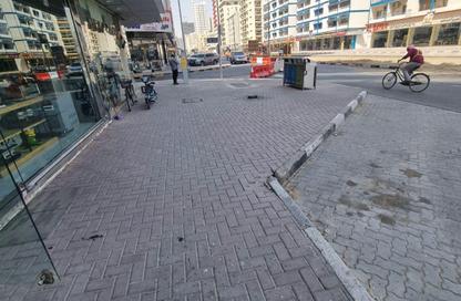 Retail - Studio for rent in Al Majaz 2 - Al Majaz - Sharjah Retail - Studio for rent in Al Majaz 2 - Al Majaz - Sharjah