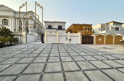 فيلا - 5 غرف نوم - 8 حمامات للبيع في 1 المويهات - المويهات - عجمان