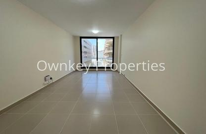 Apartment - Studio - 1 Bathroom for rent in Golden Sands 6 - Mankhool - Bur Dubai - Dubai