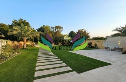 Villa - Studio - 5 for rent in Umm Suqeim 1 Villas - Umm Suqeim 1 - Umm Suqeim - Dubai