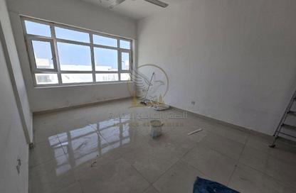 Apartment - 1 - 1 for rent in Al Qulaya'ah - Al Sharq - Sharjah