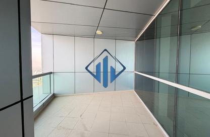Apartment - 4 Bedrooms - 6 Bathrooms for rent in Julphar Residential Tower - Julphar Towers - Al Nakheel - Ras Al Khaimah