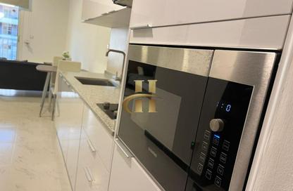 Apartment - Studio - 1 Bathroom for rent in Knightsbridge Court - District 13 - Jumeirah Village Circle - Dubai